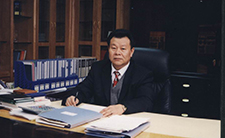 “做企业就像爬山”——访米兰平台董事长李建华